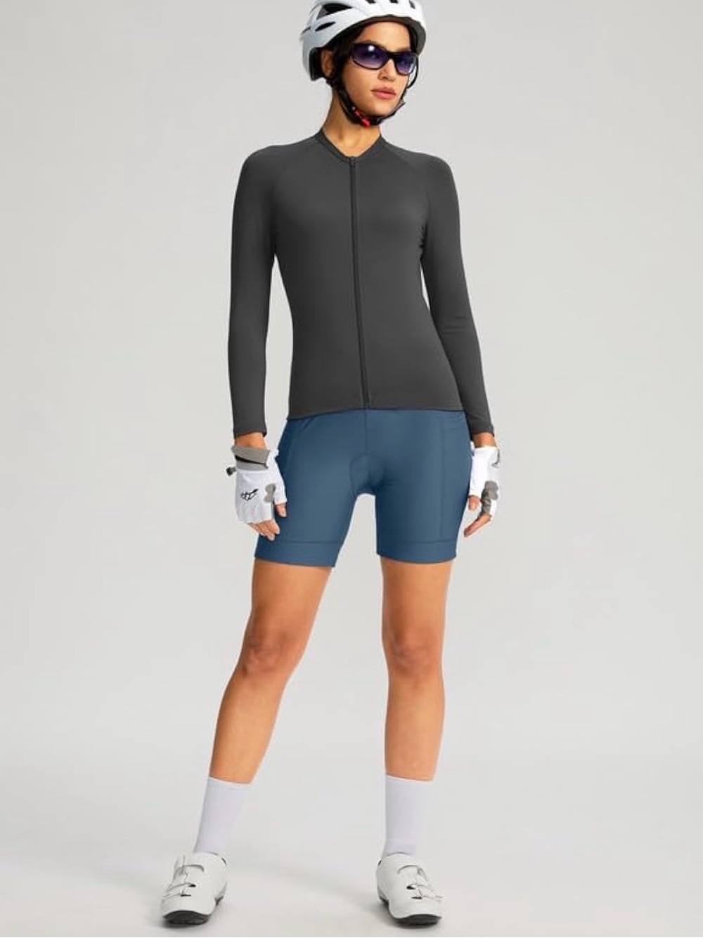 NWT Women’s Bikewa 4D Padded Cycling Shorts 5” Inseam Medium.